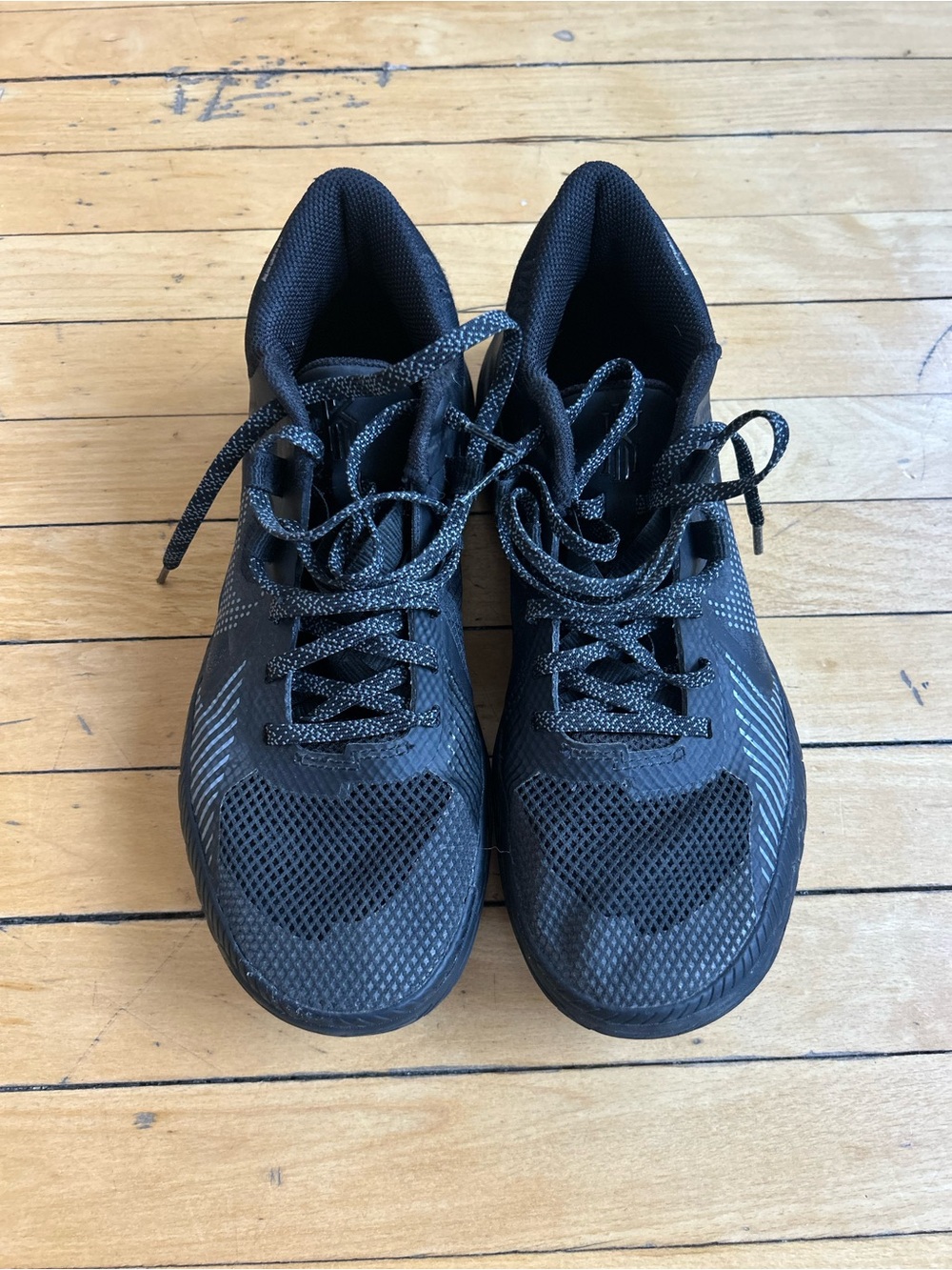 Nike Kyrie Flytrap Basketball Shoes